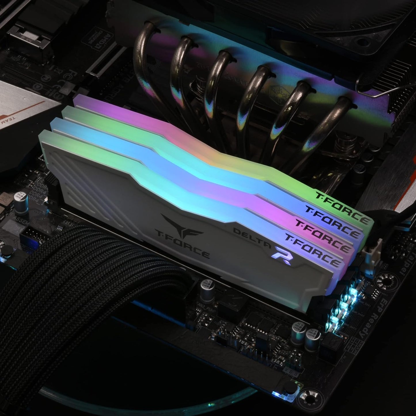 T-FORCE DELTA 32GB (2x16GB) DDR4 3600MHz CL18 RAM