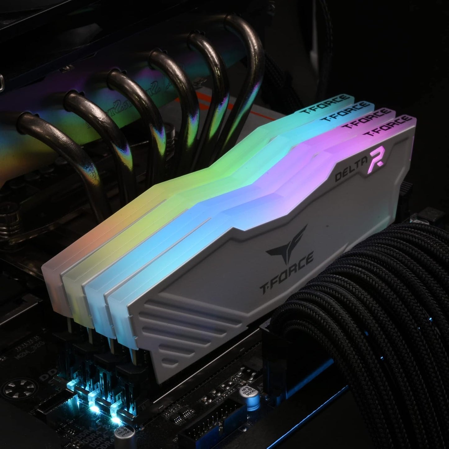 T-FORCE DELTA 32GB (2x16GB) DDR4 3600MHz CL18 RAM